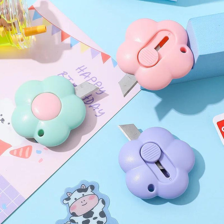 8pcs Mini Practical Utility Knives Kawaii Flowers Paper Cutter Retractable Envelopes Opener Portalble Pocket Knife Office Supplies - Total Trends Fusion