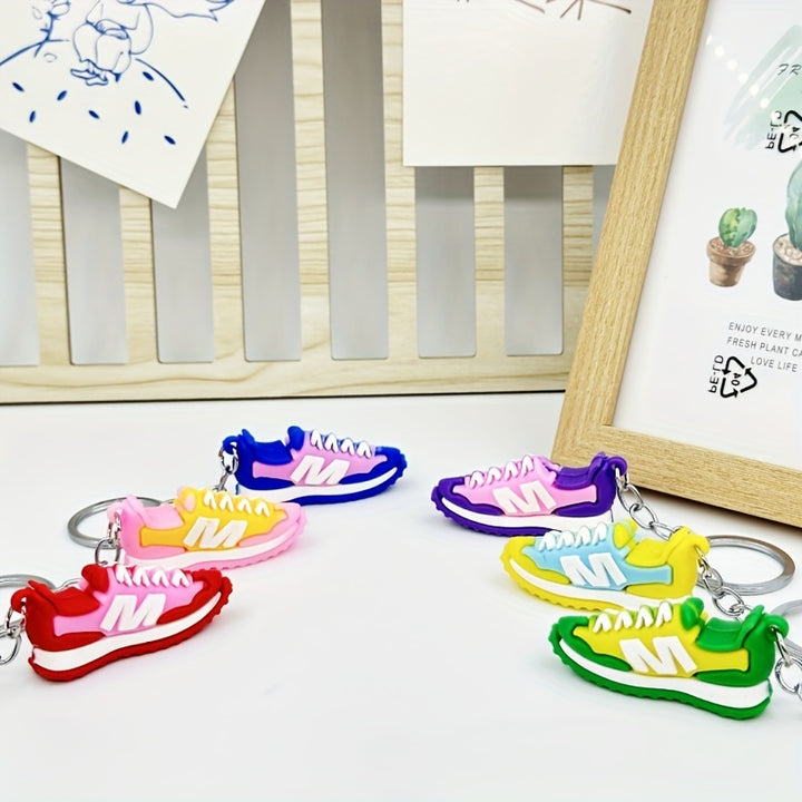 6 Mini Sneaker Keychain Pendants Fashion Creative Keychain Accessories For car keys, backpacks, wallets - in a variety of colors - Total Trends Fusion