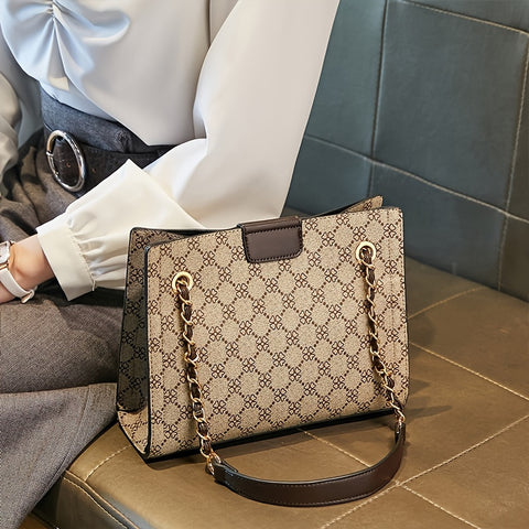 Vintage Chic Small Shoulder Bag - Fashionable Retro Printed Chain Tote Handbag for Women - Classic, Stylish, and Spacious Purse with Adjustable Strap - Total Trends Fusion