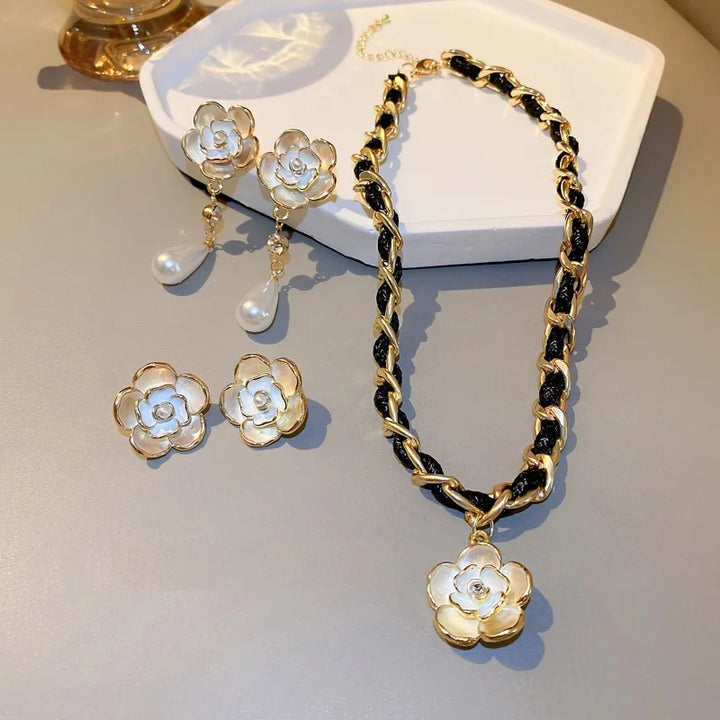 Luxury Vintage Number 5 Pearl Hoop Earrings Accessories Girls Gift Woman Earring Fashion Jewelry - Total Trends Fusion