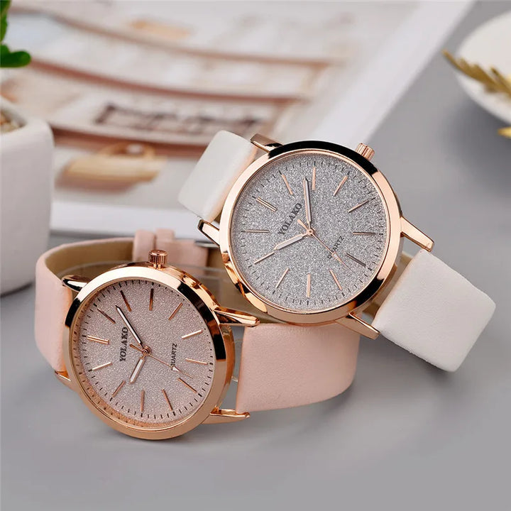 New Simple Women Watches Luxury Design Leather Watch Ladies Quartz Wristwatch Womens Small Round Dial Clock Reloj Mujer