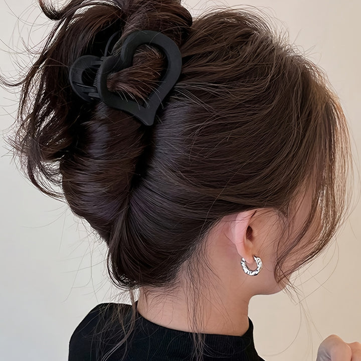 [4pcs Frosted Heart Hair Clips] 4pcs of Frosted Heart-Shaped Hair Clips for Women, Elegant And Simple Accessories for Styling The Back of The Head.